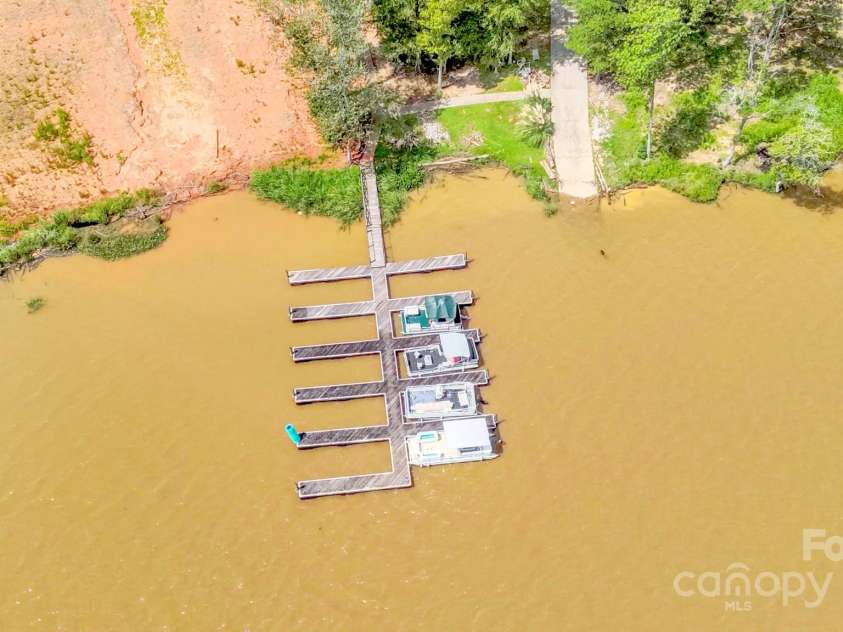 531 Tributary Drive, Fort Lawn, SC 29714.  MLS# CAR4177518, YatesRealty ID 329. 