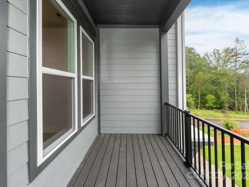 412 Nathaniel Way, Charlotte, NC 28213.  MLS# CAR4252865, YatesRealty ID 3290. Covered Terrace