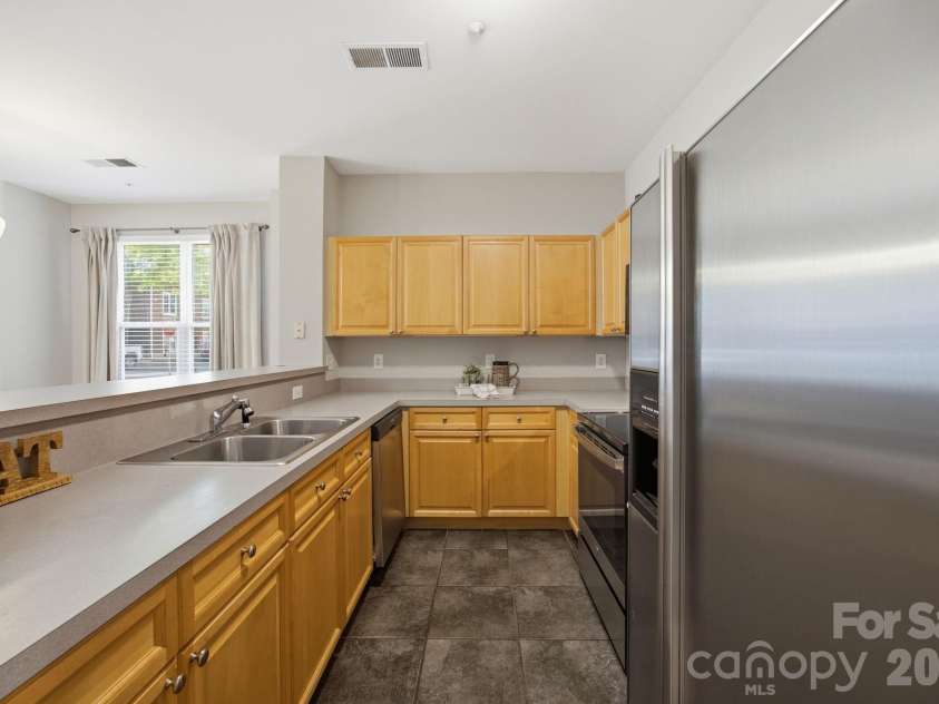 713 Northeast Drive, Davidson, NC 28036.  MLS# CAR4389664, YatesRealty ID 32900. 