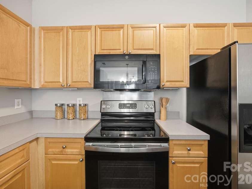 713 Northeast Drive, Davidson, NC 28036.  MLS# CAR4389664, YatesRealty ID 32900. 