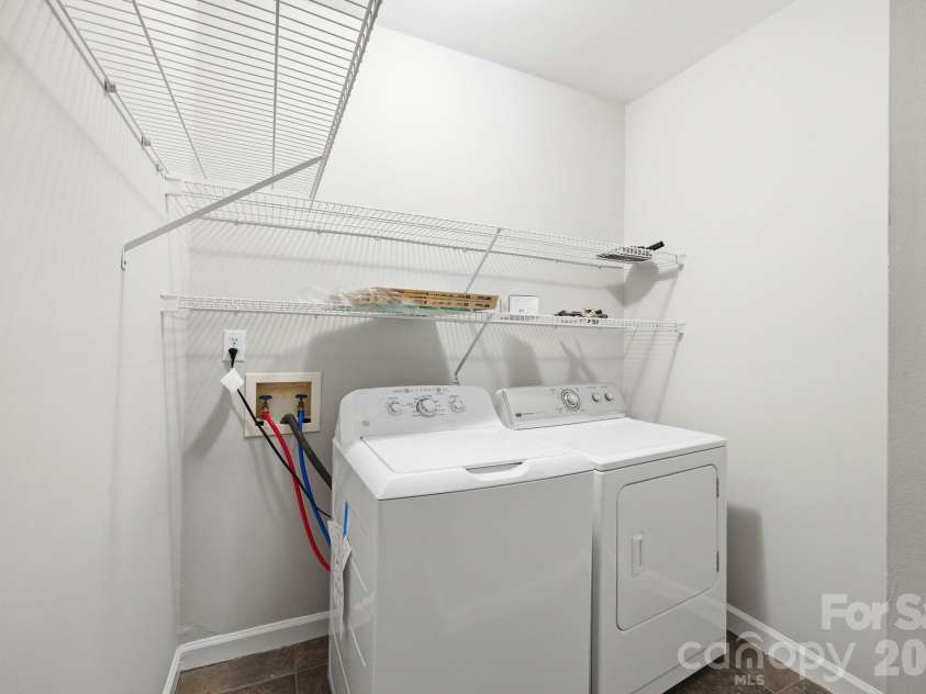 713 Northeast Drive, Davidson, NC 28036.  MLS# CAR4389664, YatesRealty ID 32900. 