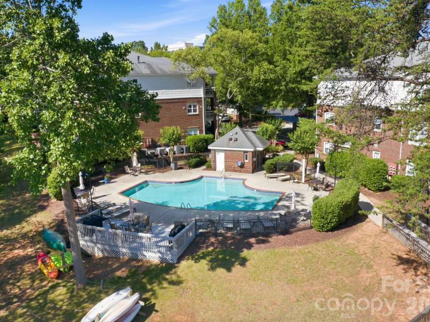 713 Northeast Drive, Davidson, NC 28036.  MLS# CAR4389664, YatesRealty ID 32900. 