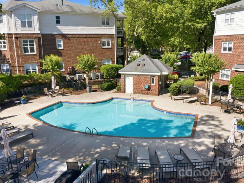 713 Northeast Drive, Davidson, NC 28036.  MLS# CAR4389664, YatesRealty ID 32900. 
