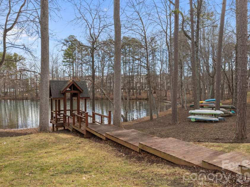 713 Northeast Drive, Davidson, NC 28036.  MLS# CAR4389664, YatesRealty ID 32900. 