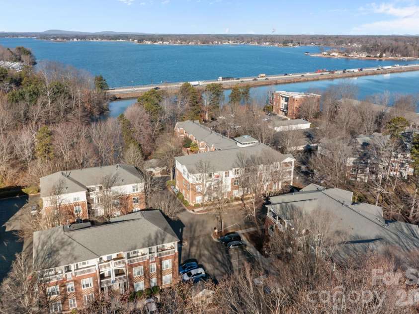 713 Northeast Drive, Davidson, NC 28036.  MLS# CAR4389664, YatesRealty ID 32900. 