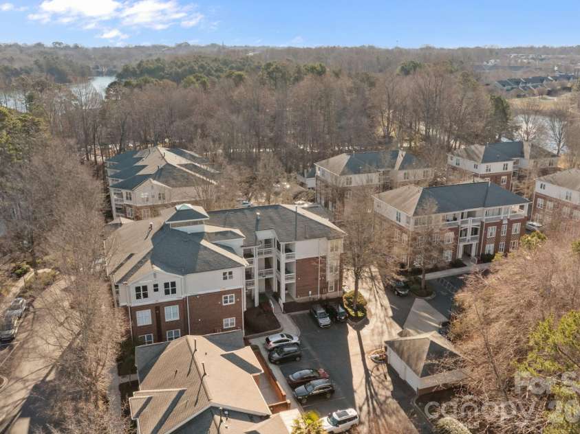 713 Northeast Drive, Davidson, NC 28036.  MLS# CAR4389664, YatesRealty ID 32900. 