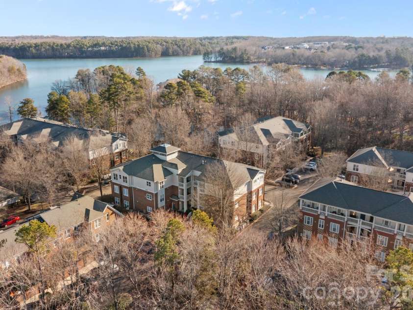 713 Northeast Drive, Davidson, NC 28036.  MLS# CAR4389664, YatesRealty ID 32900. 