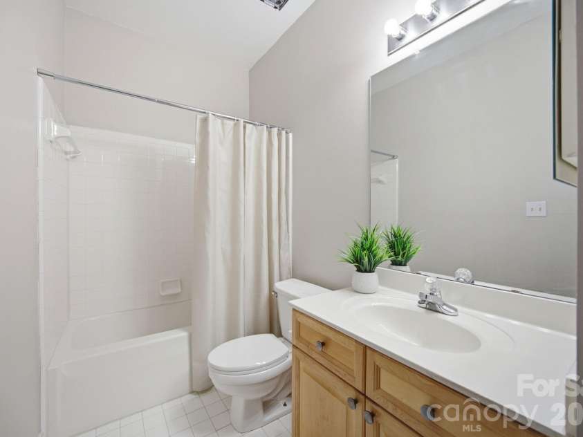713 Northeast Drive, Davidson, NC 28036.  MLS# CAR4389664, YatesRealty ID 32900. 