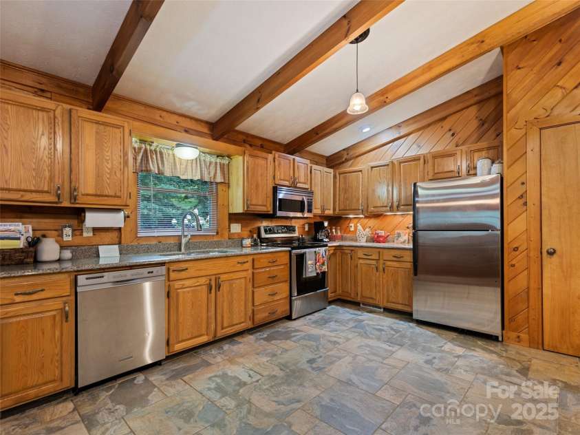 752 Frank Mehaffey Road, Maggie Valley, NC 28751.  MLS# CAR4293476, YatesRealty ID 32900. 