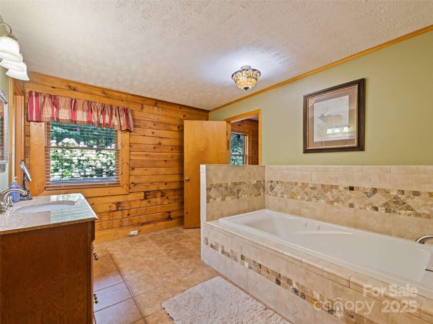 752 Frank Mehaffey Road, Maggie Valley, NC 28751.  MLS# CAR4293476, YatesRealty ID 32900. 