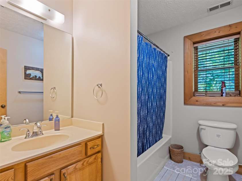 752 Frank Mehaffey Road, Maggie Valley, NC 28751.  MLS# CAR4293476, YatesRealty ID 32900. 