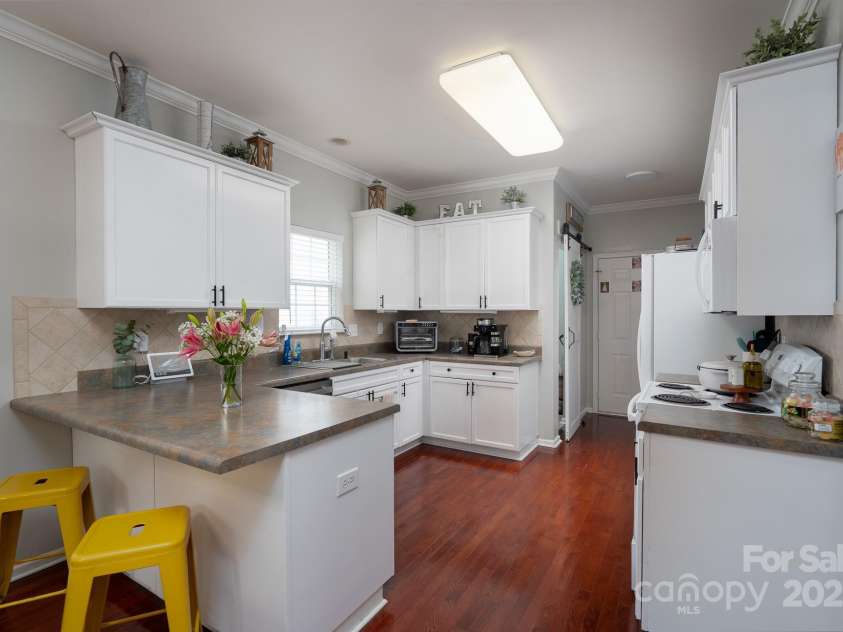 2327 Wednesbury Court, Kannapolis, NC 28083.  MLS# CAR4293172, YatesRealty ID 32901. 