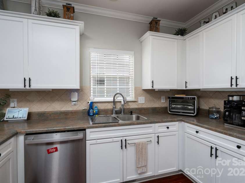 2327 Wednesbury Court, Kannapolis, NC 28083.  MLS# CAR4293172, YatesRealty ID 32901. 