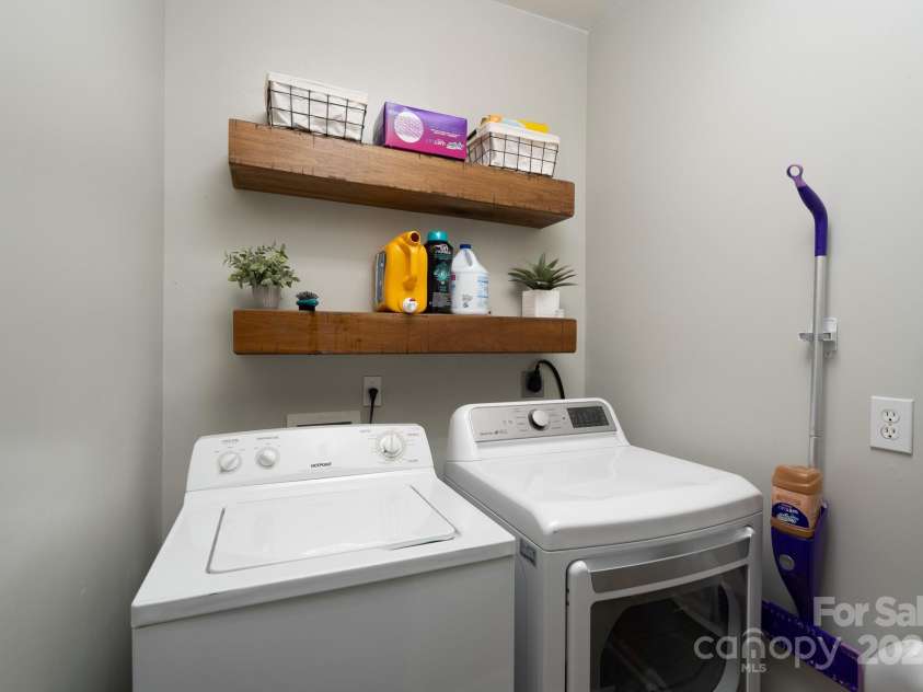 2327 Wednesbury Court, Kannapolis, NC 28083.  MLS# CAR4293172, YatesRealty ID 32901. 