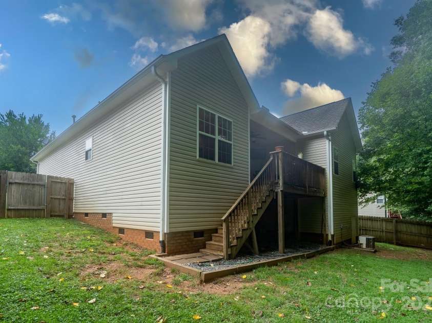 2327 Wednesbury Court, Kannapolis, NC 28083.  MLS# CAR4293172, YatesRealty ID 32901. 