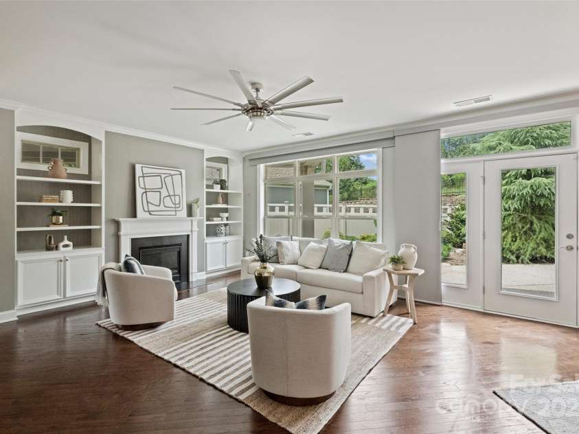 1281 Restoration Drive, Waxhaw, NC 28173.  MLS# CAR4274527, YatesRealty ID 32902. Bank of windows in the Living Room