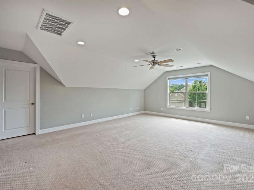 1281 Restoration Drive, Waxhaw, NC 28173.  MLS# CAR4274527, YatesRealty ID 32902. The room is huge