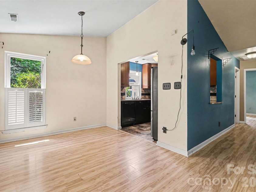 9330 Oren Thompson Road, Charlotte, NC 28213.  MLS# CAR4395111, YatesRealty ID 32902. 