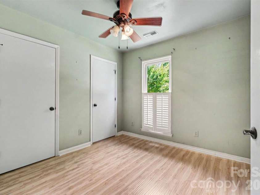 9330 Oren Thompson Road, Charlotte, NC 28213.  MLS# CAR4395111, YatesRealty ID 32902. 