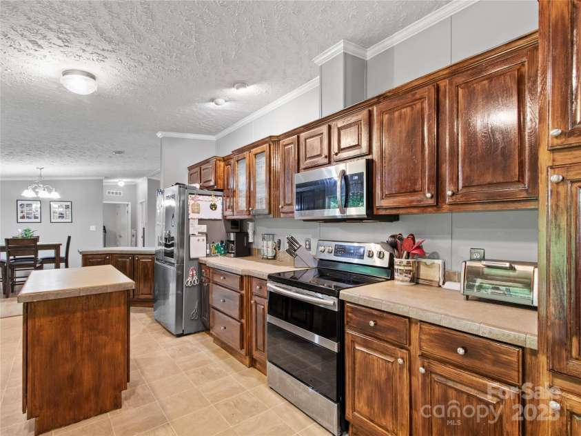 241 Upper Browns Creek Road, Burnsville, NC 28714.  MLS# CAR4293411, YatesRealty ID 32903. 