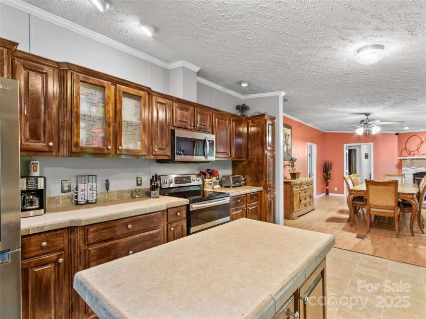 241 Upper Browns Creek Road, Burnsville, NC 28714.  MLS# CAR4293411, YatesRealty ID 32903. 