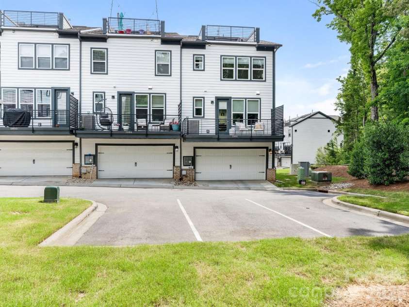 15004 Bayou Drive, Charlotte, NC 28277.  MLS# CAR4392564, YatesRealty ID 32905. 