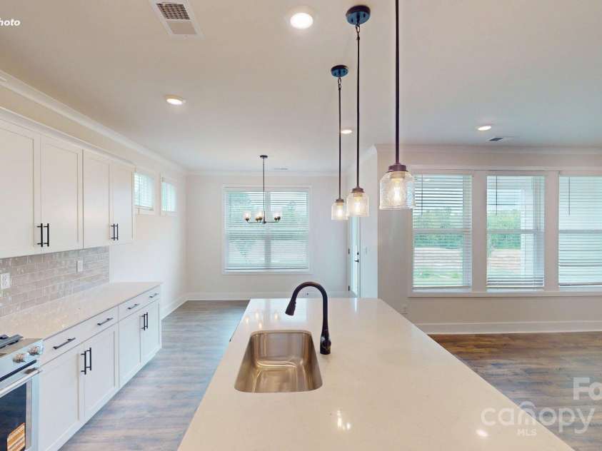 2077 Skyhawk Drive, York, SC 29745.  MLS# CAR4293521, YatesRealty ID 32906. 
