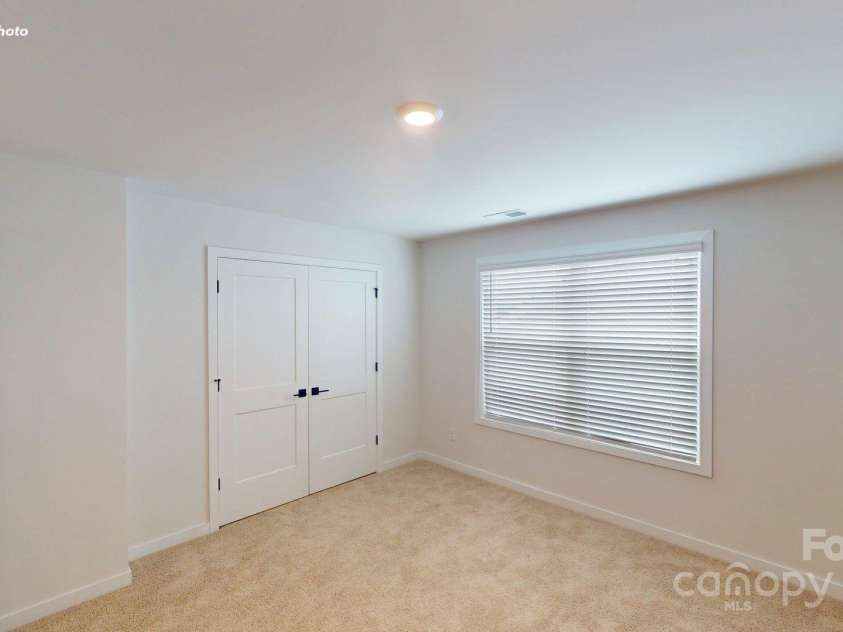 2077 Skyhawk Drive, York, SC 29745.  MLS# CAR4293521, YatesRealty ID 32906. 