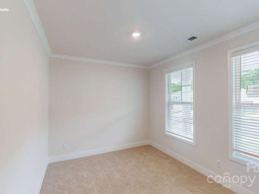 2077 Skyhawk Drive, York, SC 29745.  MLS# CAR4293521, YatesRealty ID 32906. 