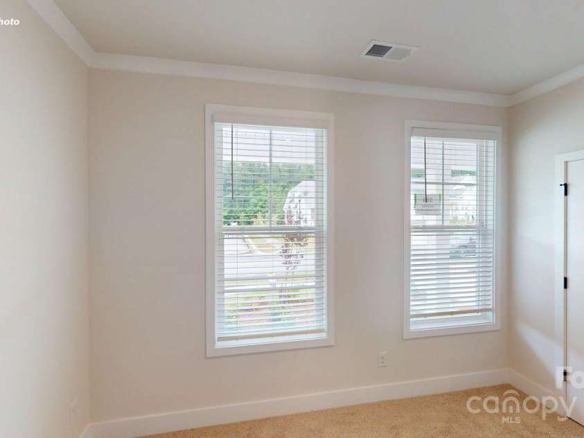 2077 Skyhawk Drive, York, SC 29745.  MLS# CAR4293521, YatesRealty ID 32906. 