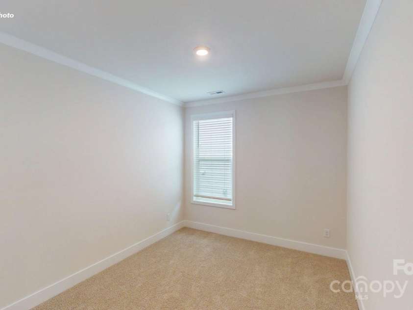 2077 Skyhawk Drive, York, SC 29745.  MLS# CAR4293521, YatesRealty ID 32906. 