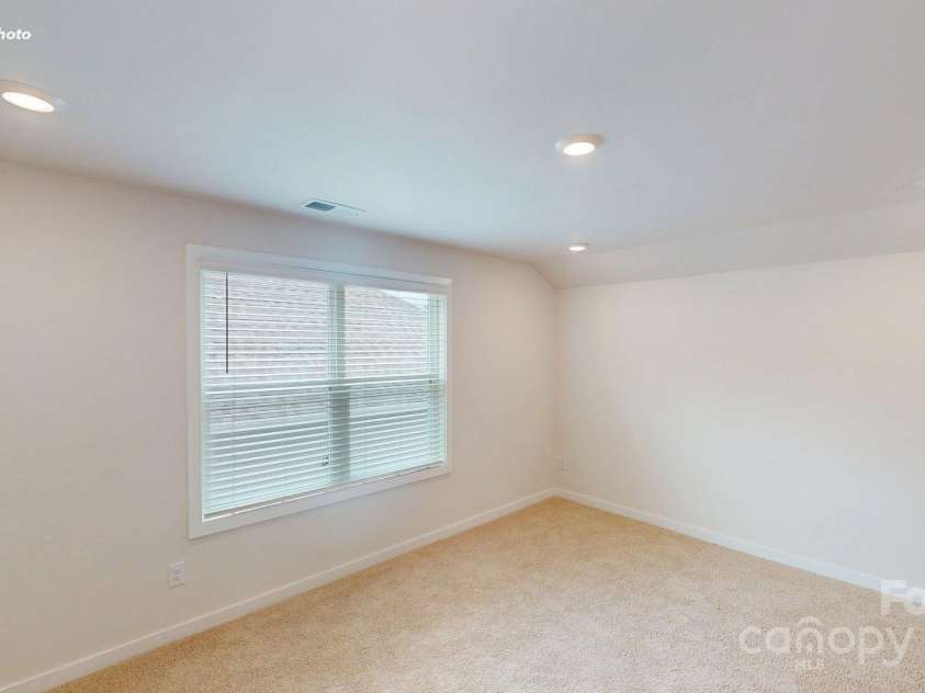2077 Skyhawk Drive, York, SC 29745.  MLS# CAR4293521, YatesRealty ID 32906. 