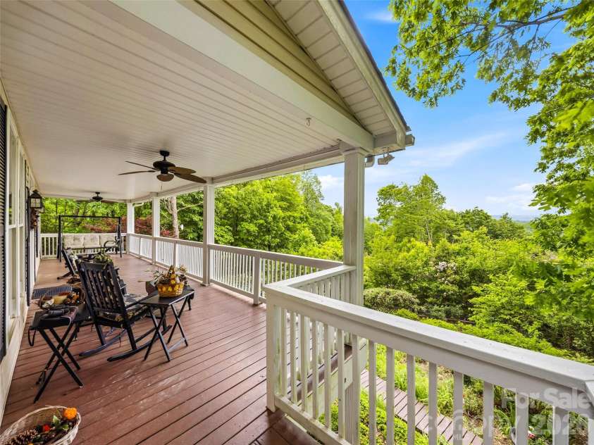 29 Panther Ridge Road, Brevard, NC 28712.  MLS# CAR4380479, YatesRealty ID 32906. 