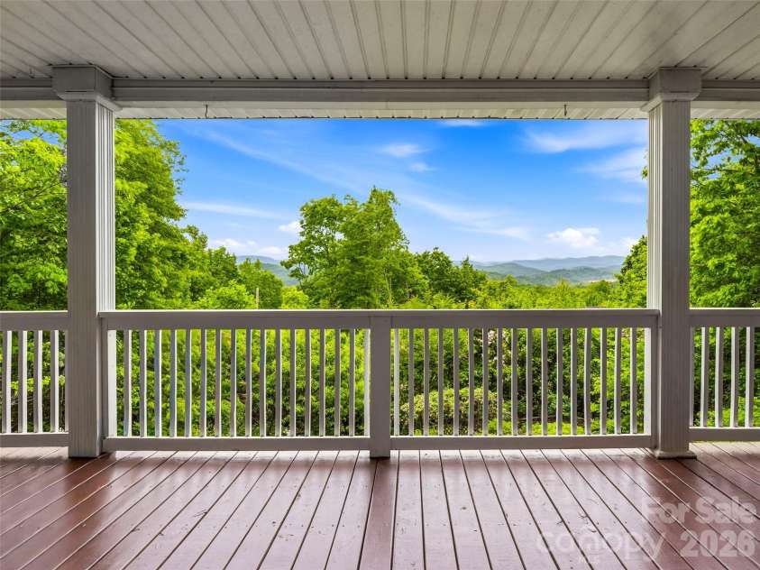 29 Panther Ridge Road, Brevard, NC 28712.  MLS# CAR4380479, YatesRealty ID 32906. 