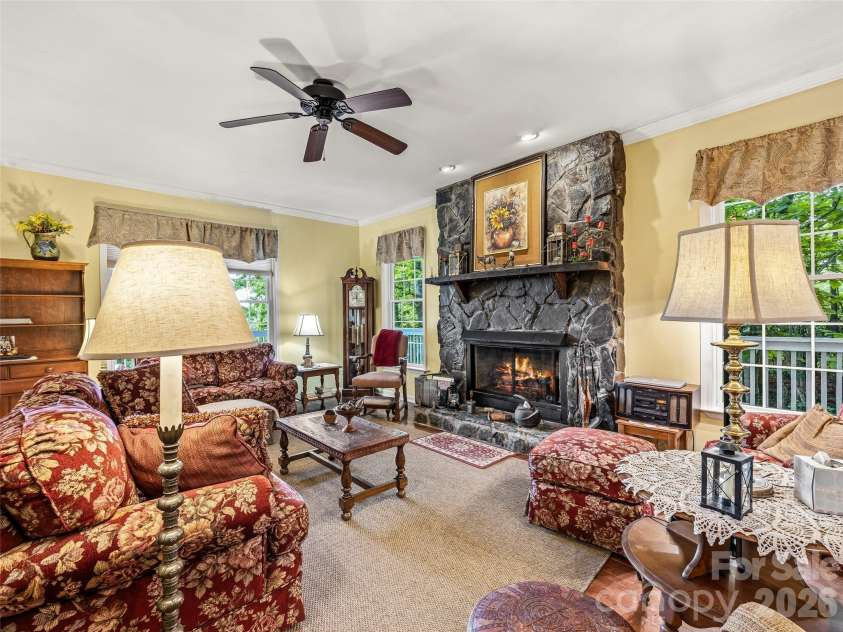 29 Panther Ridge Road, Brevard, NC 28712.  MLS# CAR4380479, YatesRealty ID 32906. 