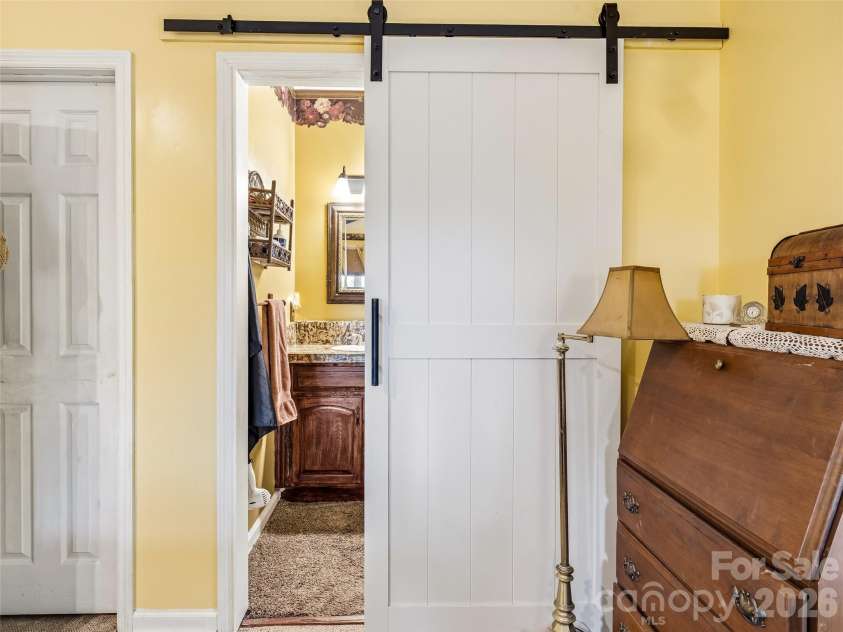 29 Panther Ridge Road, Brevard, NC 28712.  MLS# CAR4380479, YatesRealty ID 32906. 