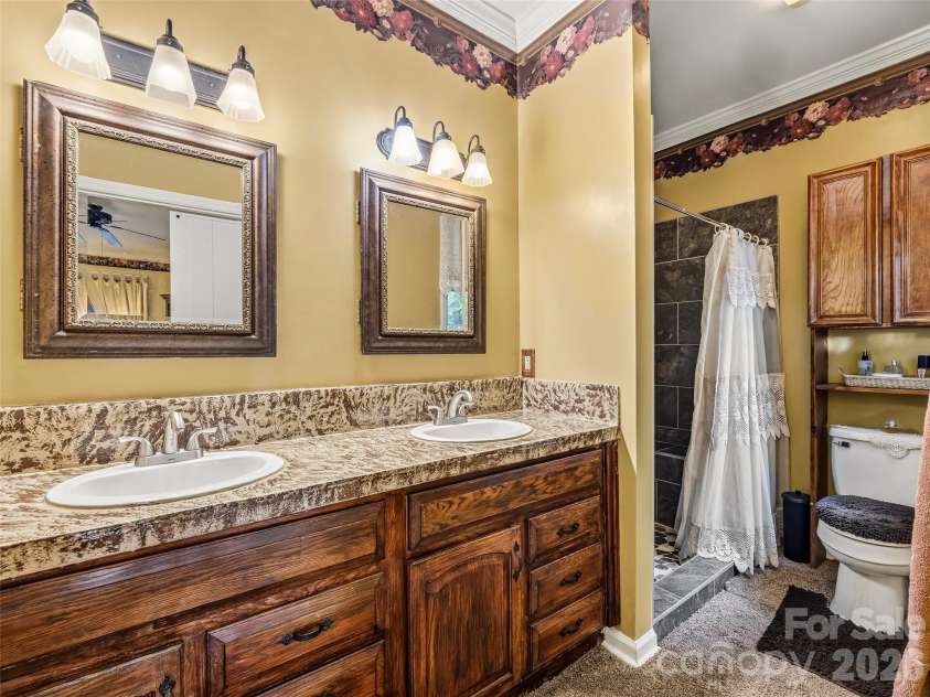29 Panther Ridge Road, Brevard, NC 28712.  MLS# CAR4380479, YatesRealty ID 32906. 