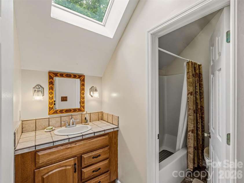 29 Panther Ridge Road, Brevard, NC 28712.  MLS# CAR4380479, YatesRealty ID 32906. 