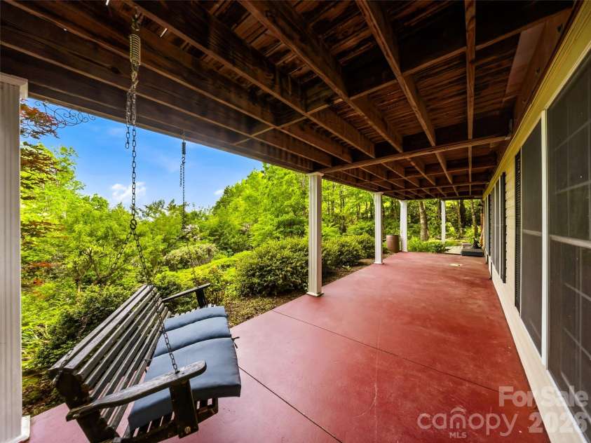 29 Panther Ridge Road, Brevard, NC 28712.  MLS# CAR4380479, YatesRealty ID 32906. 