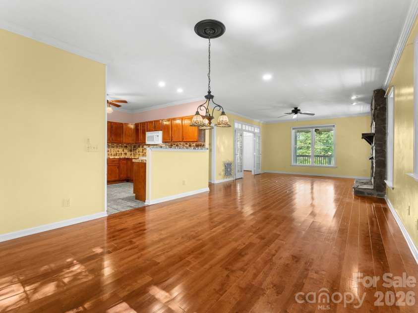 29 Panther Ridge Road, Brevard, NC 28712.  MLS# CAR4421618, YatesRealty ID 32906. 