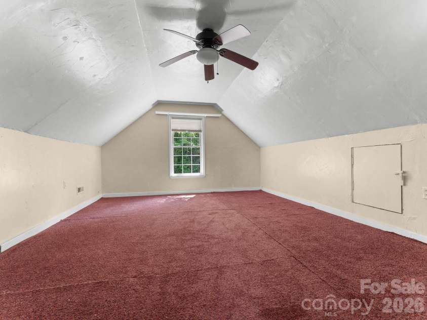 29 Panther Ridge Road, Brevard, NC 28712.  MLS# CAR4421618, YatesRealty ID 32906. 