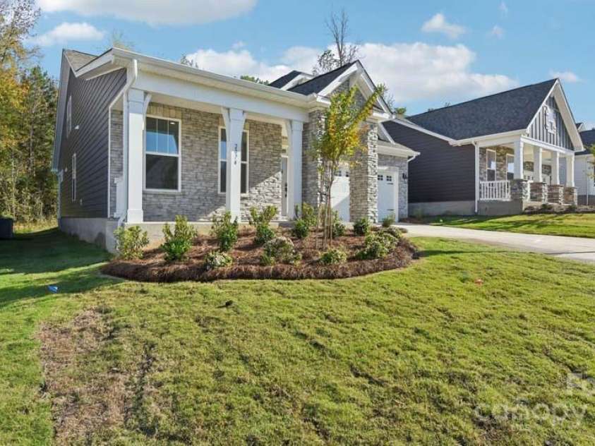 2074 Skyhawk Drive, York, SC 29745.  MLS# CAR4293530, YatesRealty ID 32907. 