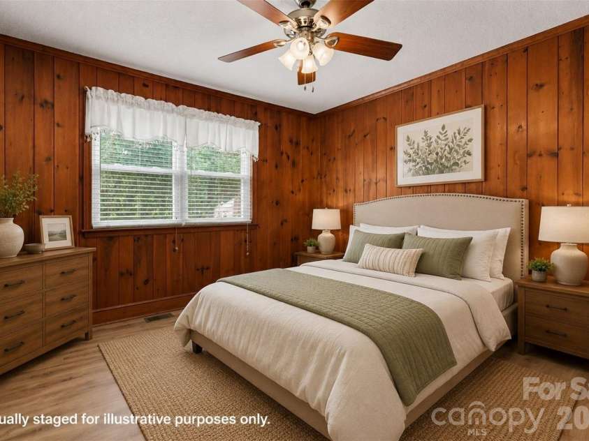 217 Oakwood Avenue, York, SC 29745.  MLS# CAR4394029, YatesRealty ID 32907. 