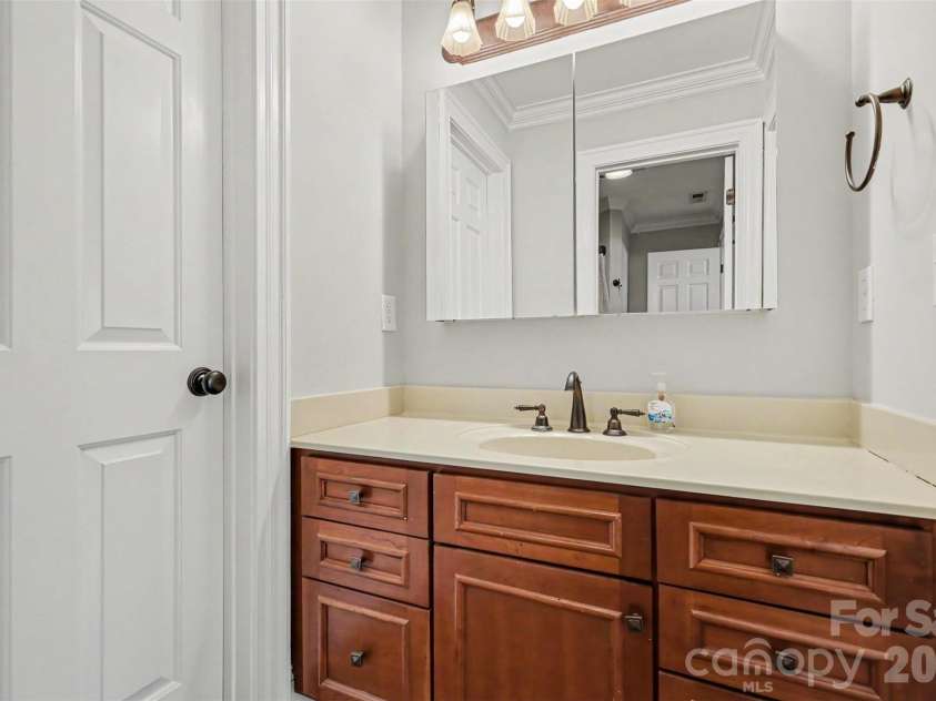 1706 Brookshaw Run, Fort Mill, SC 29715.  MLS# CAR4387991, YatesRealty ID 32908. 