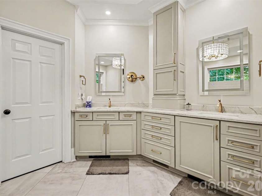 1706 Brookshaw Run, Fort Mill, SC 29715.  MLS# CAR4387991, YatesRealty ID 32908. 