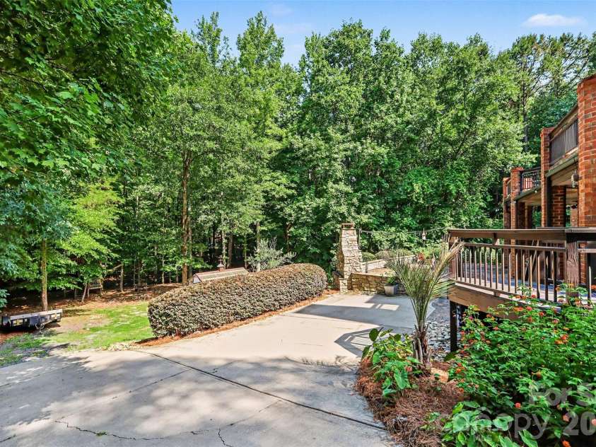 1706 Brookshaw Run, Fort Mill, SC 29715.  MLS# CAR4387991, YatesRealty ID 32908. 