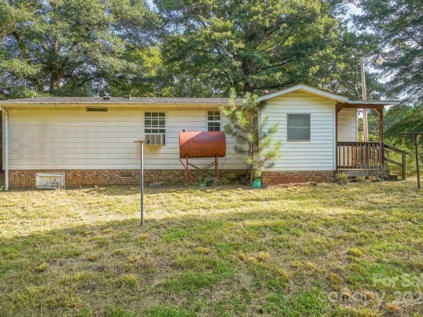 5091 Fairview Church Road, Lincolnton, NC 28092.  MLS# CAR4293040, YatesRealty ID 32909. 