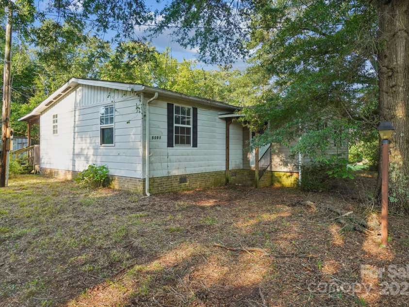 5091 Fairview Church Road, Lincolnton, NC 28092.  MLS# CAR4293040, YatesRealty ID 32909. 
