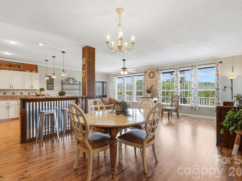 631 Sedona Drive, Nebo, NC 28761.  MLS# CAR4380400, YatesRealty ID 32909. 