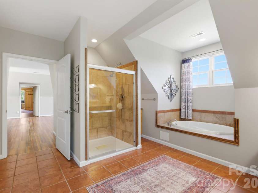 631 Sedona Drive, Nebo, NC 28761.  MLS# CAR4380400, YatesRealty ID 32909. 